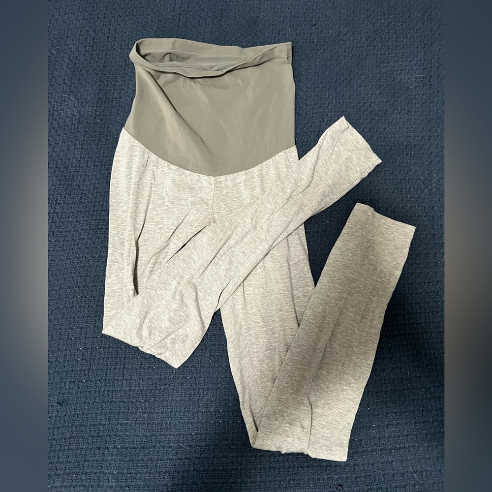 Maternity leggings
